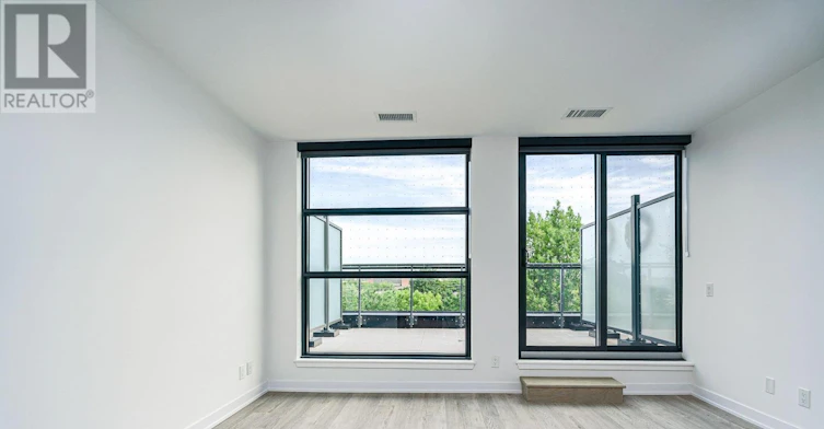 409-2946 Dundas West Street Street W, Toronto, ON, M6P 1Y8 - 9