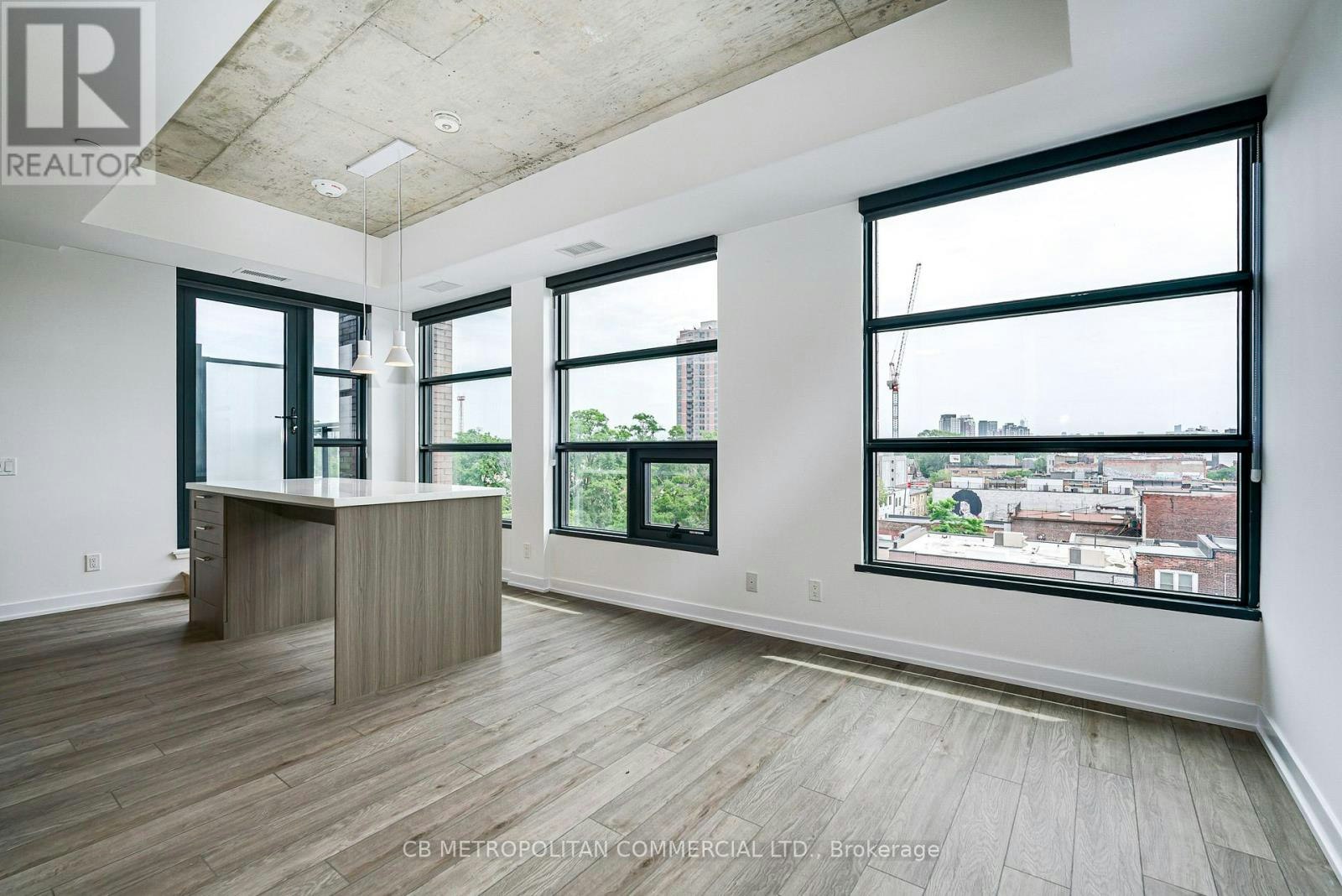 510-2946 Dundas West Street Street W, Toronto, ON, M6P 1Y8 - 4
