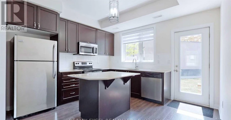 33 Thomas Mulholland Drive, Toronto, ON, M3K 0B5 - 6