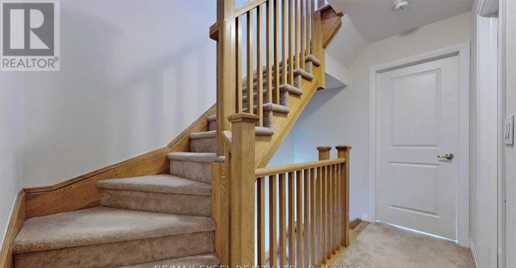 33 Thomas Mulholland Drive, Toronto, ON, M3K 0B5 - 18