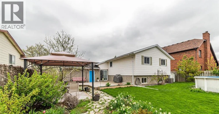 2595 California, Windsor, ON, N9E 4L6 - 18