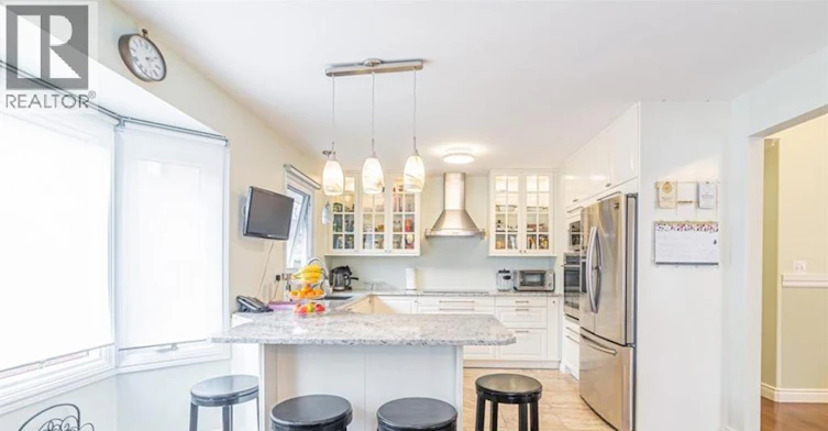 2595 California, Windsor, ON, N9E 4L6 - 4