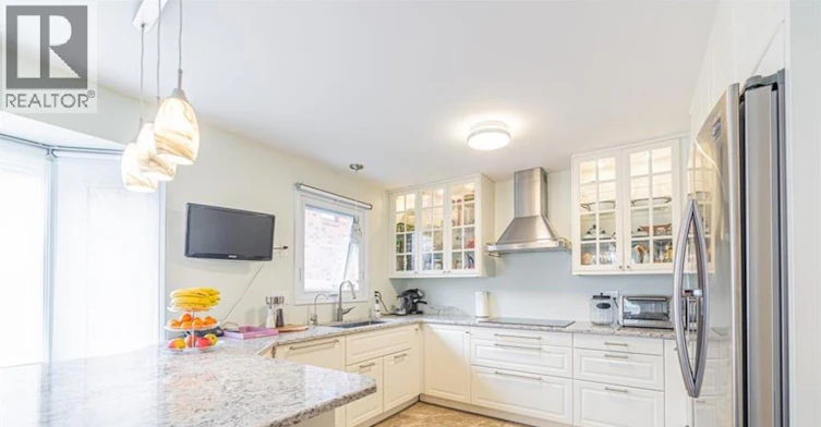 2595 California, Windsor, ON, N9E 4L6 - 5