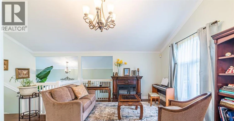 2595 California, Windsor, ON, N9E 4L6 - 2