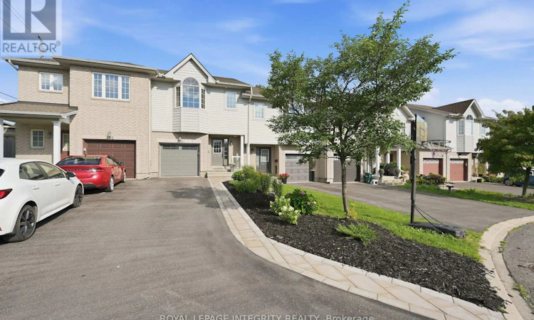 300 Rolling Meadow Crescent