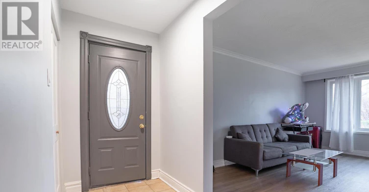7 Brightside Drive, Toronto, ON, M1E 3Y8 - 2