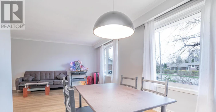 7 Brightside Drive, Toronto, ON, M1E 3Y8 - 3