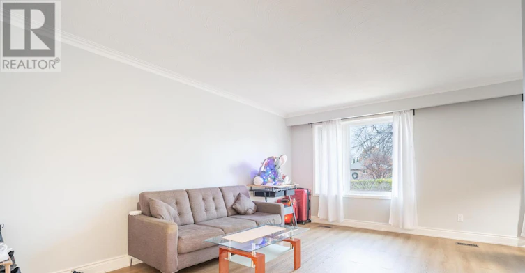 7 Brightside Drive, Toronto, ON, M1E 3Y8 - 5
