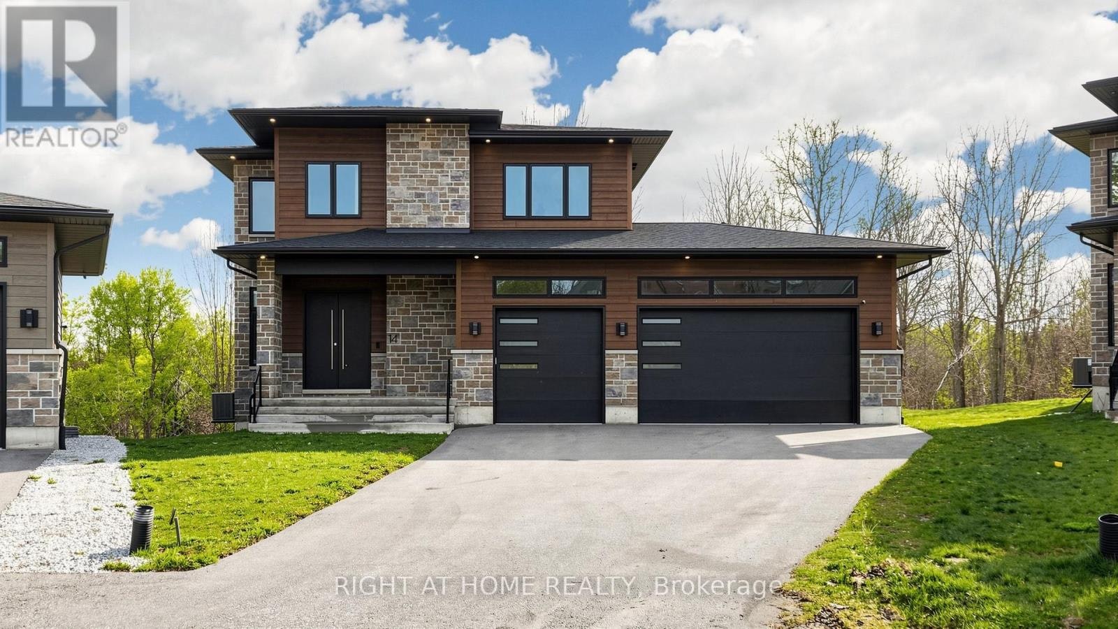 14 Dixon Court, Barrie, ON, L4N 7H1