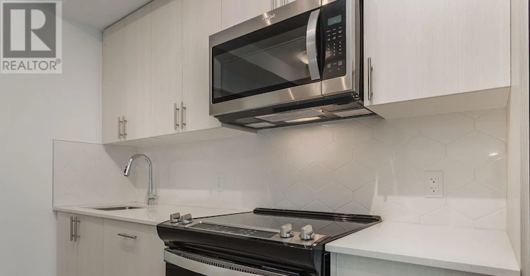 322-2545 Simcoe Street N, Oshawa, ON, L1L 0W3 - 5