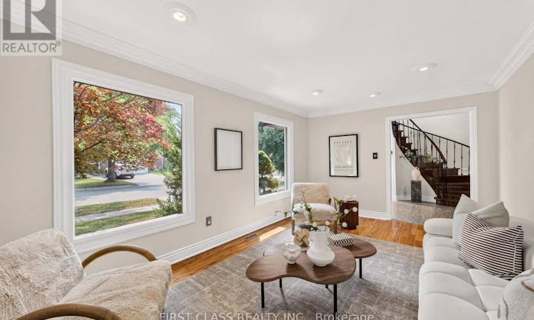 19 Tomlinson Circle