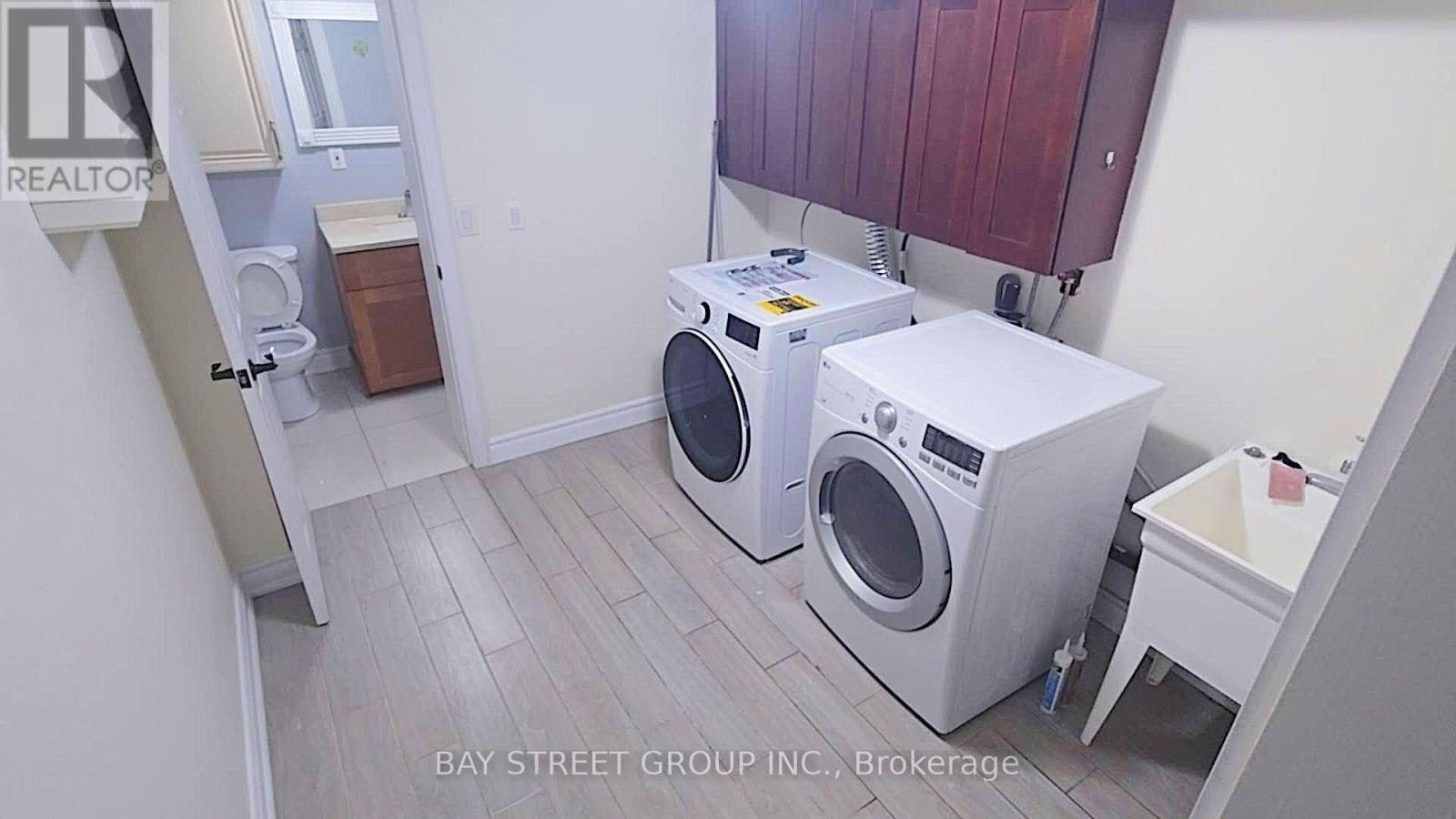 58 Alanbull Square, Toronto, ON, M1V 4M1 - 11