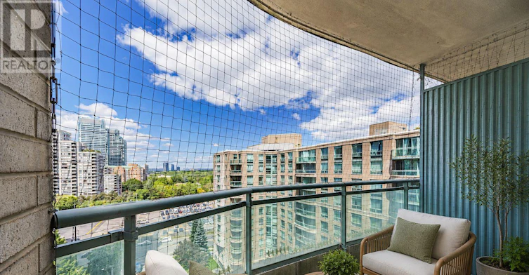 1110-8 Pemberton Avenue, Toronto, ON, M2M 4K8 - 17