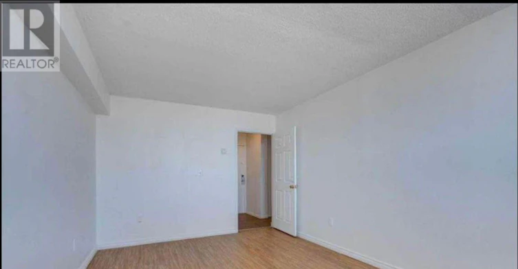 909-940 Caledonia Road, Toronto, ON, M6B 3Y4 - 3