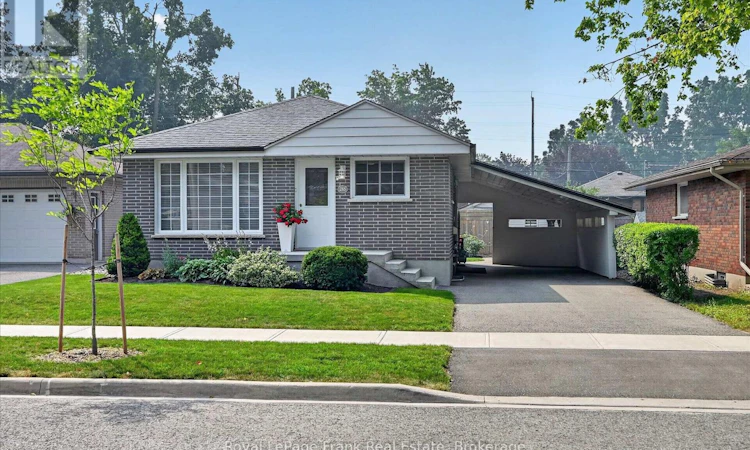 285 St Annes Crescent