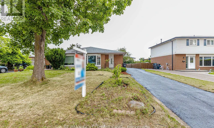 14 Flamingo Crescent