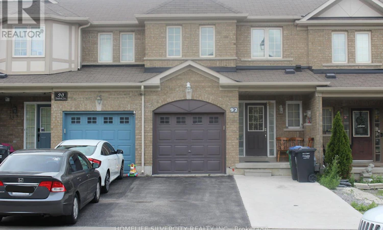 92 Tomabrook Crescent