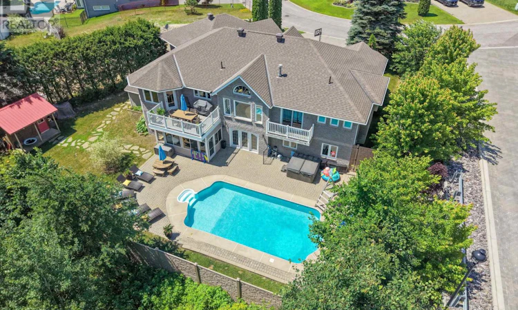 77 Janey Avenue
