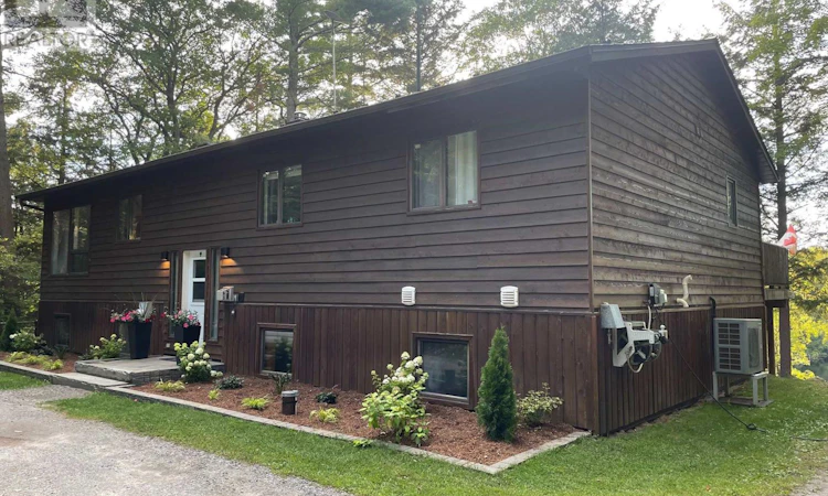 34 Silver Point Drive