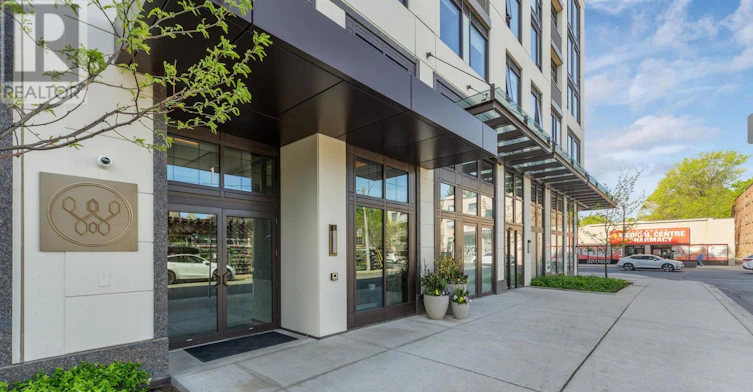 710-1 Strathgowan Avenue, Toronto, ON, M4N 0B3 - 4