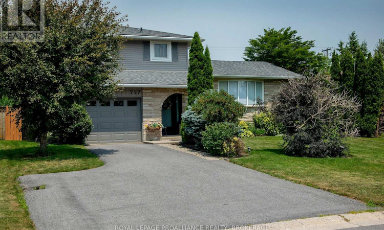 717 Laidlaw Crescent