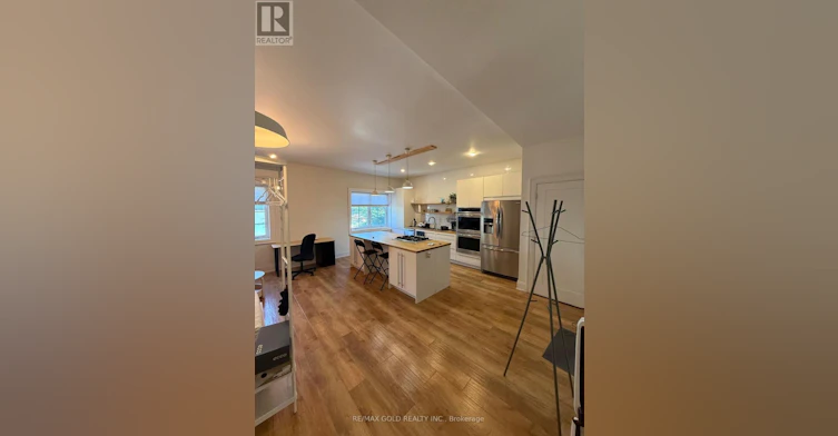 STUDIO-2215 Danforth Avenue, Toronto, ON, M4C 1K4 - 2