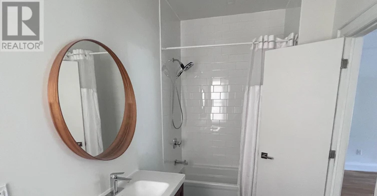 STUDIO-2215 Danforth Avenue, Toronto, ON, M4C 1K4 - 9