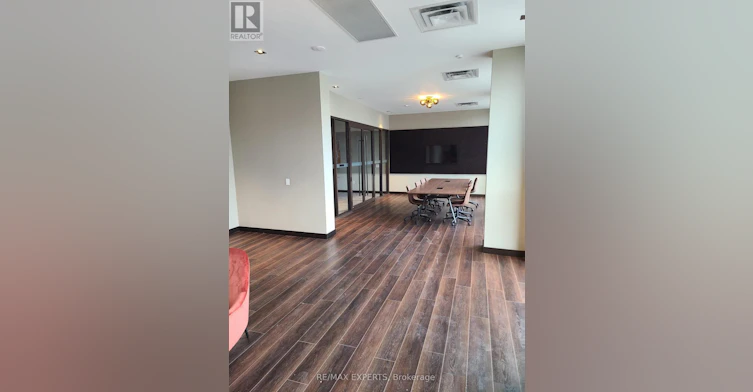 216-38 Honeycrisp Crescent, Vaughan, ON, L4K 0M8 - 13