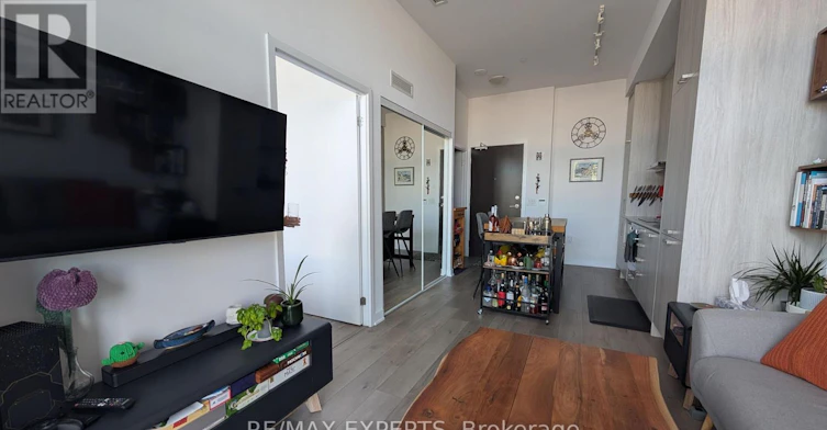 216-38 Honeycrisp Crescent, Vaughan, ON, L4K 0M8 - 4