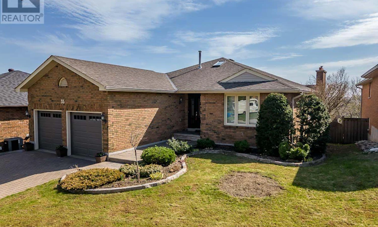 35 Gibbon Drive