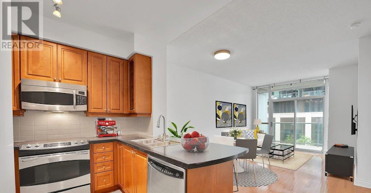 903-1910 Lake Shore Boulevard W, Toronto, ON, M6S 1A5 - 4