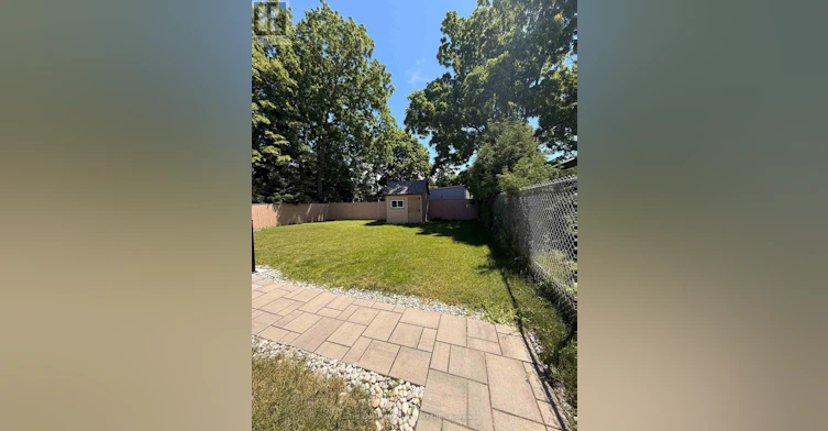 UPPER-31 Brenlyn Court, Hamilton, ON, L9C 4N8 - 18