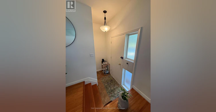 UPPER-31 Brenlyn Court, Hamilton, ON, L9C 4N8 - 3