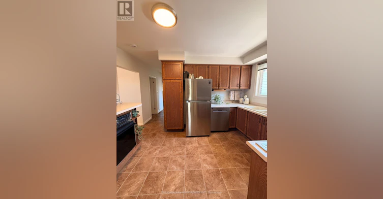 UPPER-31 Brenlyn Court, Hamilton, ON, L9C 4N8 - 9