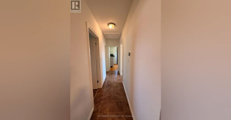 UPPER-31 Brenlyn Court, Hamilton, ON, L9C 4N8 - 10