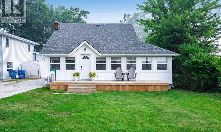 13 Beach Boulevard