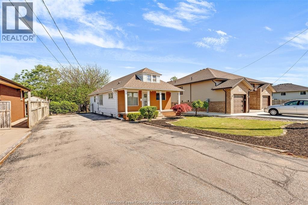 3999 Grand Marais, Windsor, ON, N8W 1W9 - 3