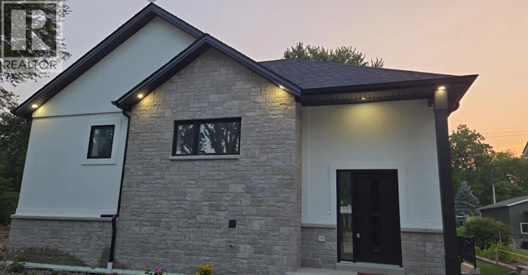 121 Allison Avenue, Essex, ON, N0R 1G0
