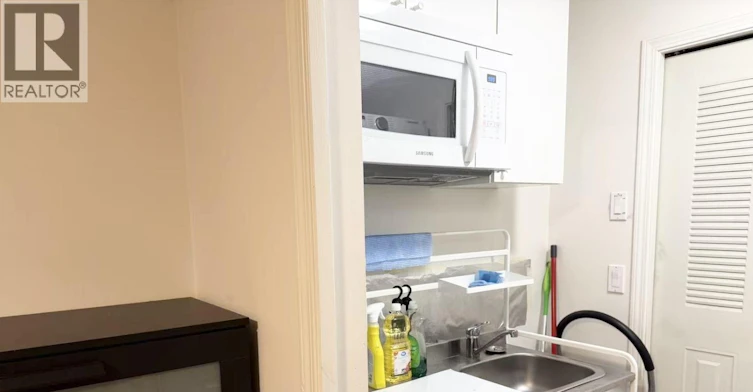 GS-11xx W 64 Avenue, Vancouver, BC, V6P 2M5 - 3