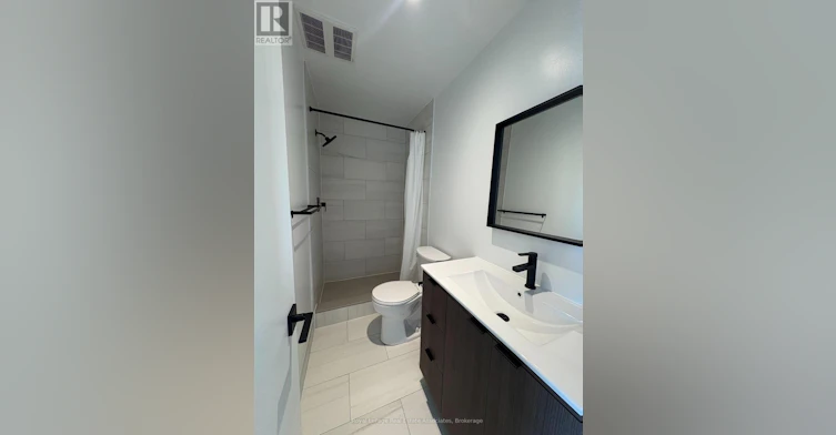 402-1000 Bathurst Street, Toronto, ON, M5R 3G7 - 8