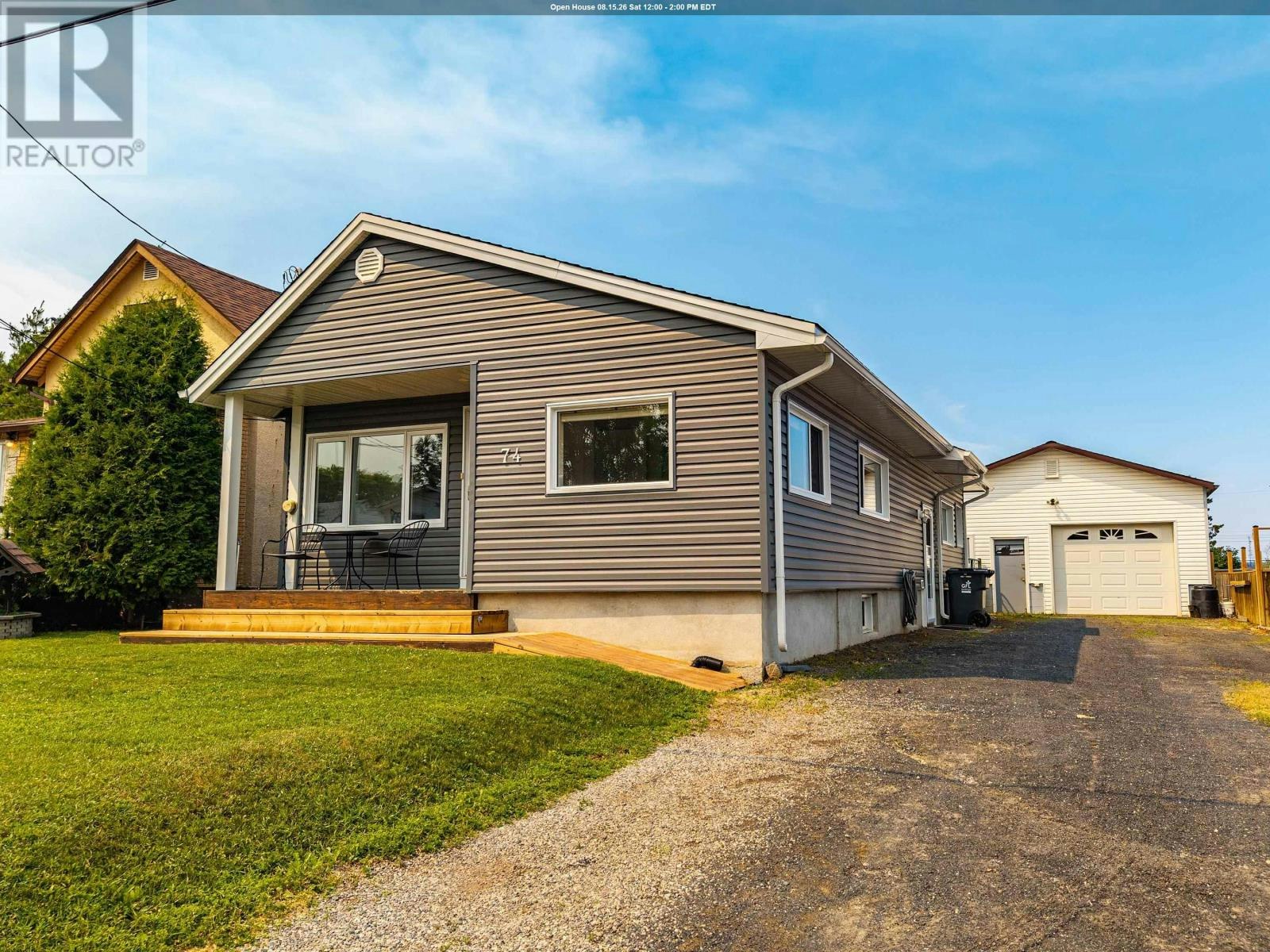 74 Melvin Avenue, Thunder Bay, ON, P7A 7C4
