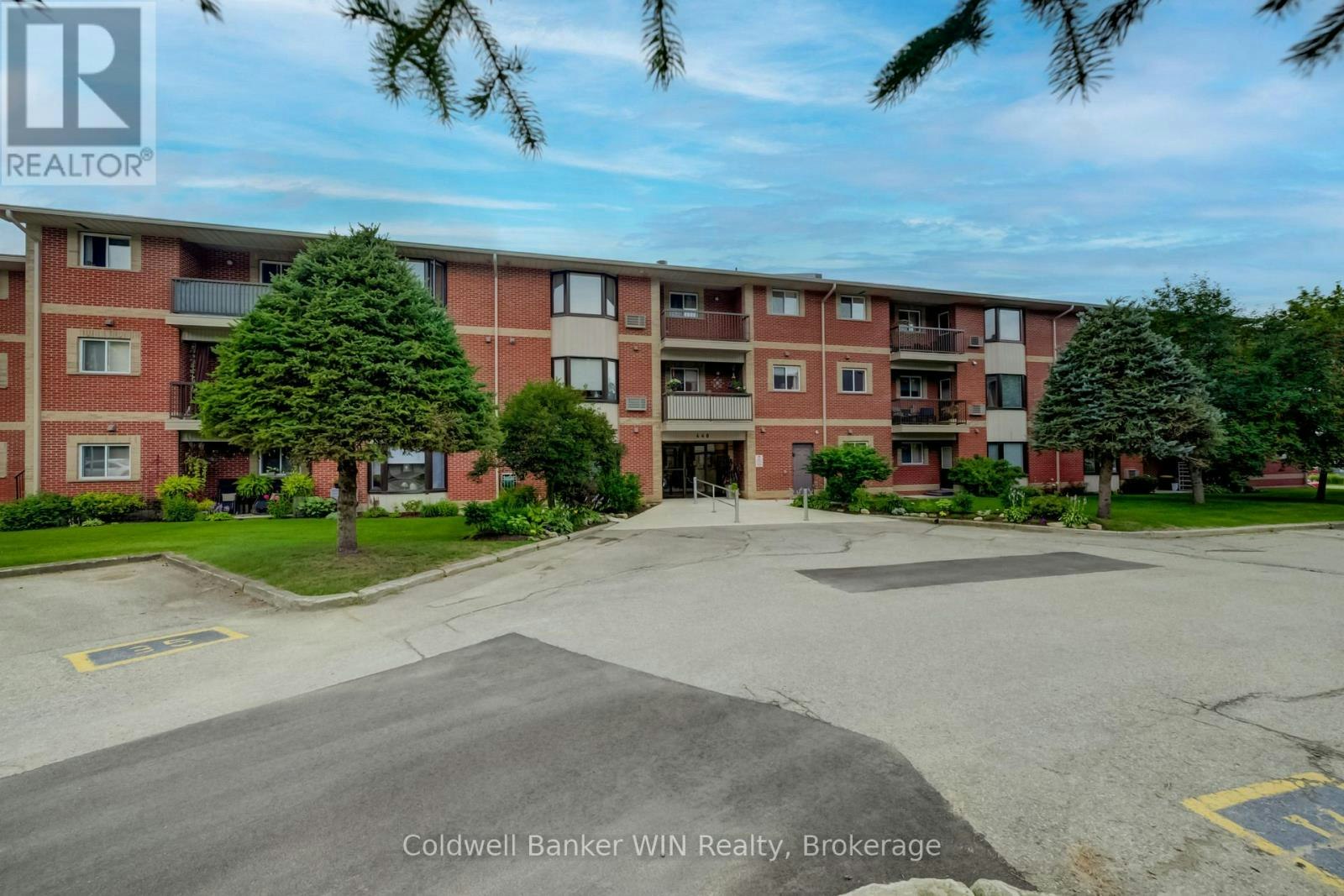 306-440 Durham Street W, Wellington North, ON, N0G 2L1