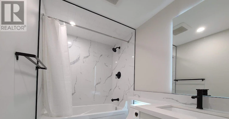 1212-633 Bay Street, Toronto, ON, M5G 2G4 - 9