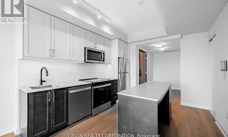 221-201 Brock Street S