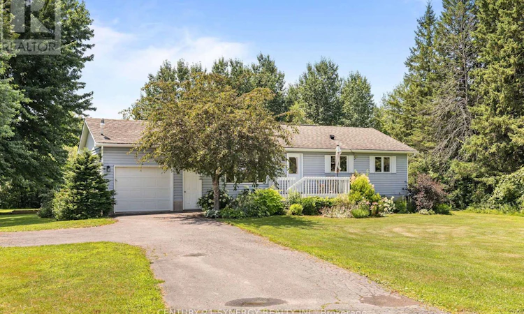 2282 Roxborough Kenyon Boundary Road