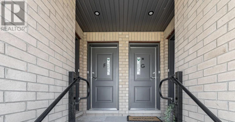 F-1055 Cedar Creek Drive, Ottawa, ON, K1X 0G3 - 2