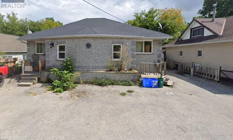 9 Ravenswood Drive