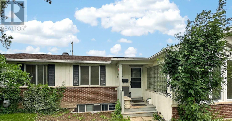 295 Amiens Street, Ottawa, ON, K1E 1N3 - 2
