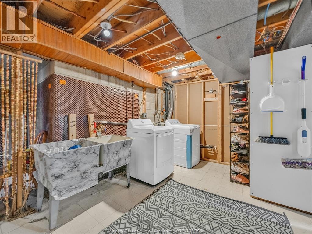 2450 Mckay Avenue, Windsor, ON, N9E 2P5 - 30