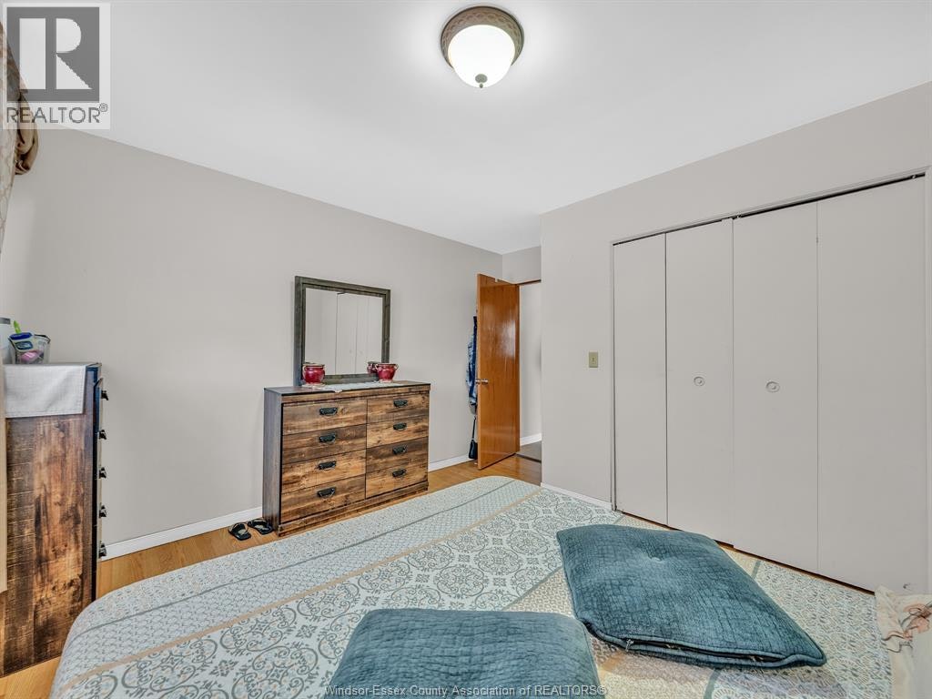 2450 Mckay Avenue, Windsor, ON, N9E 2P5 - 14